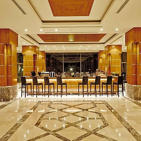 Hotel Myella & 5*